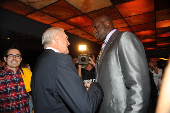 用数据把话 用数据把话